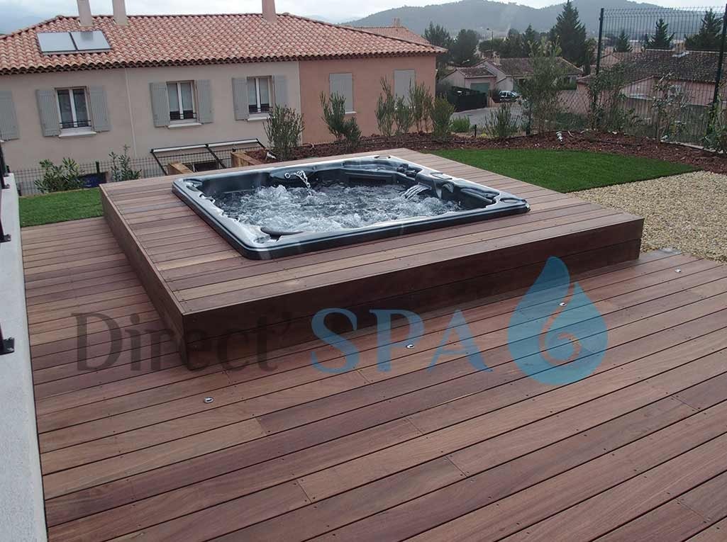 Spa 6 places sur une terrasse exterieure à Mimet - Spas, saunas et